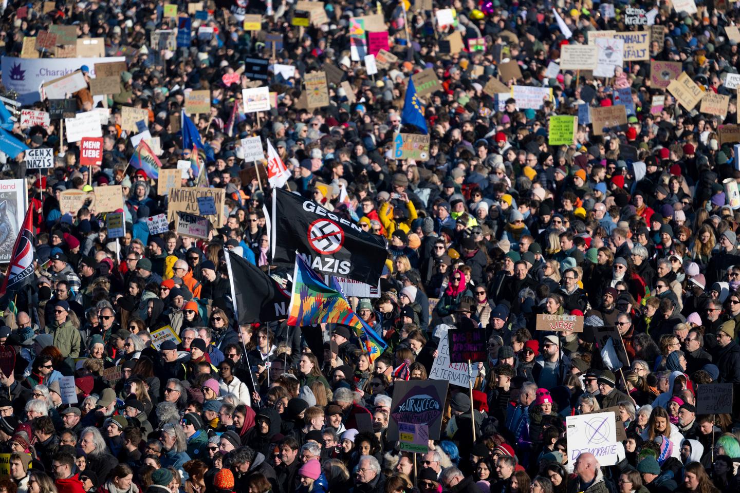 En Allemagne, plus de 200 000 personnes manifestent à Munich contre l’extrême droite