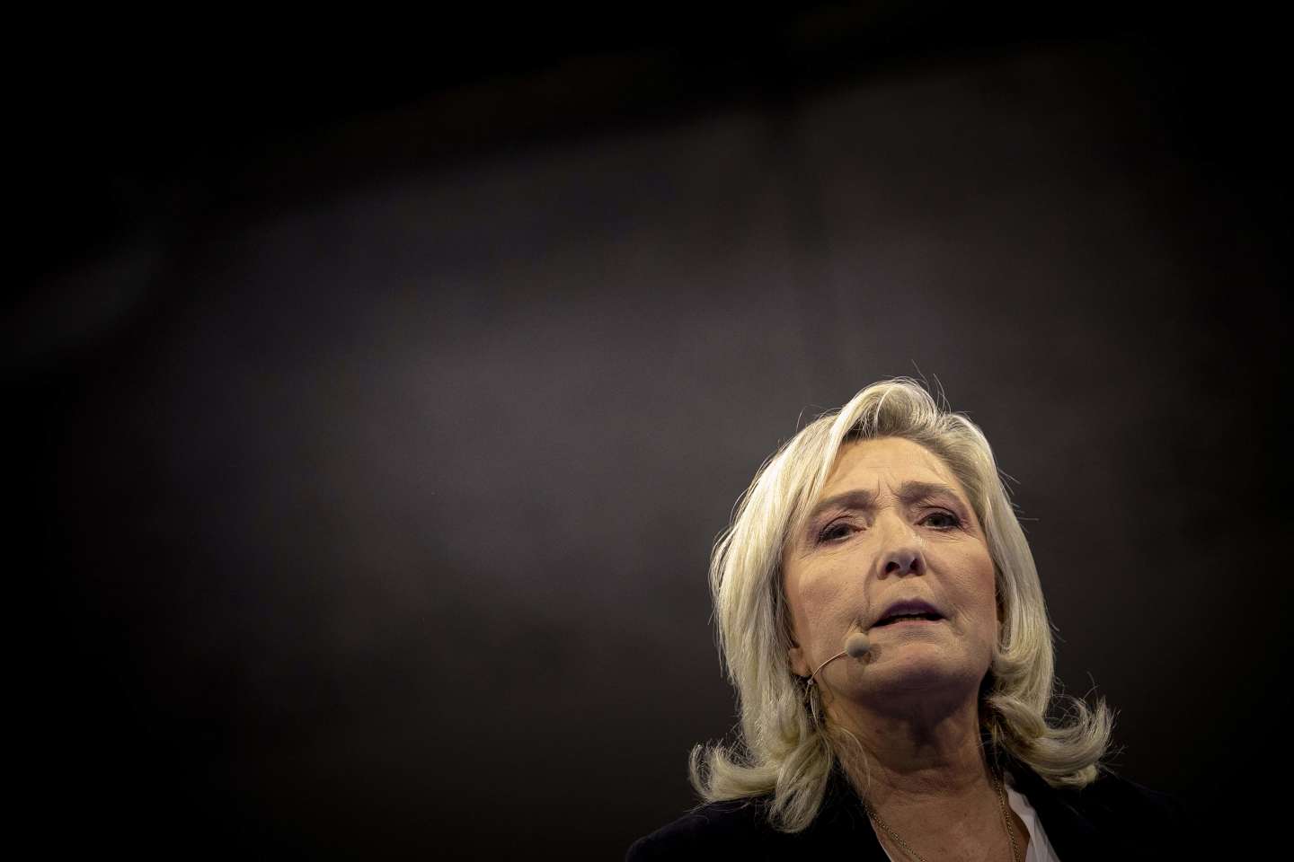 Marine Le Pen à ses anciens amis du GUD : « A un moment donné, stop »