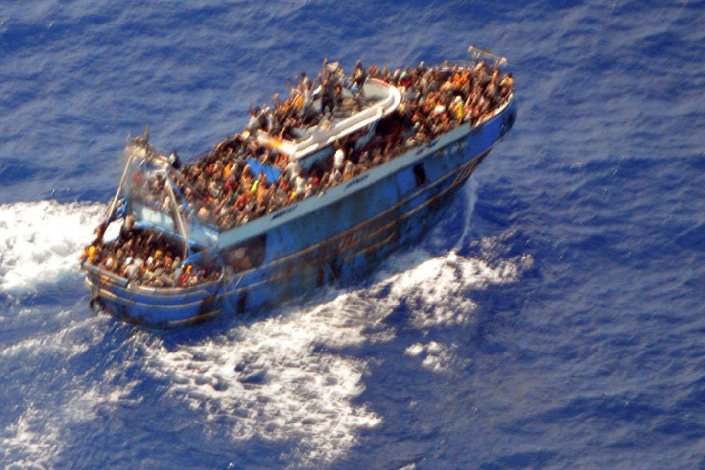 La Grèce a ignoré une offre d’avion sur le lieu de naufrage de migrants, affirme l’agence Frontex