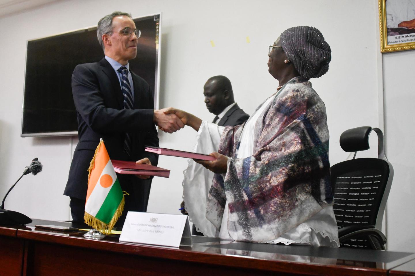 Uranium : la présence d’Orano au Niger se complique avec la « perte » de sa seule mine en opération dans le pays