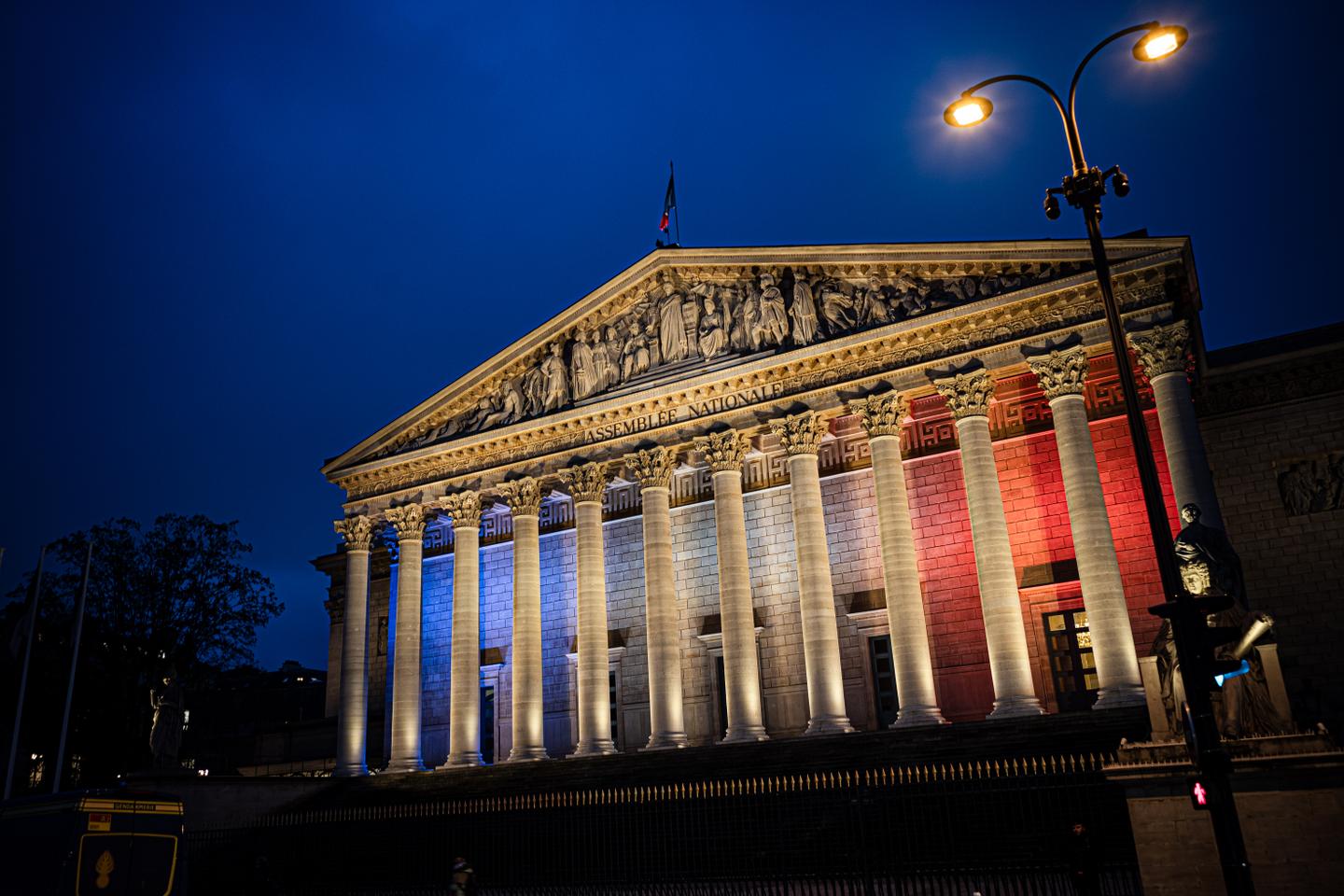 Le Parlement suspendu à la nomination d’un nouveau gouvernement