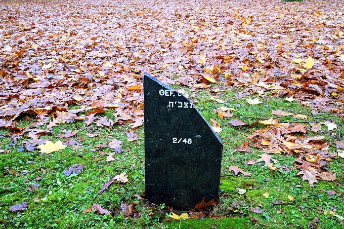 En Belgique, au moins 85 tombes dégradées dans le carré juif d’un cimetière de Charleroi