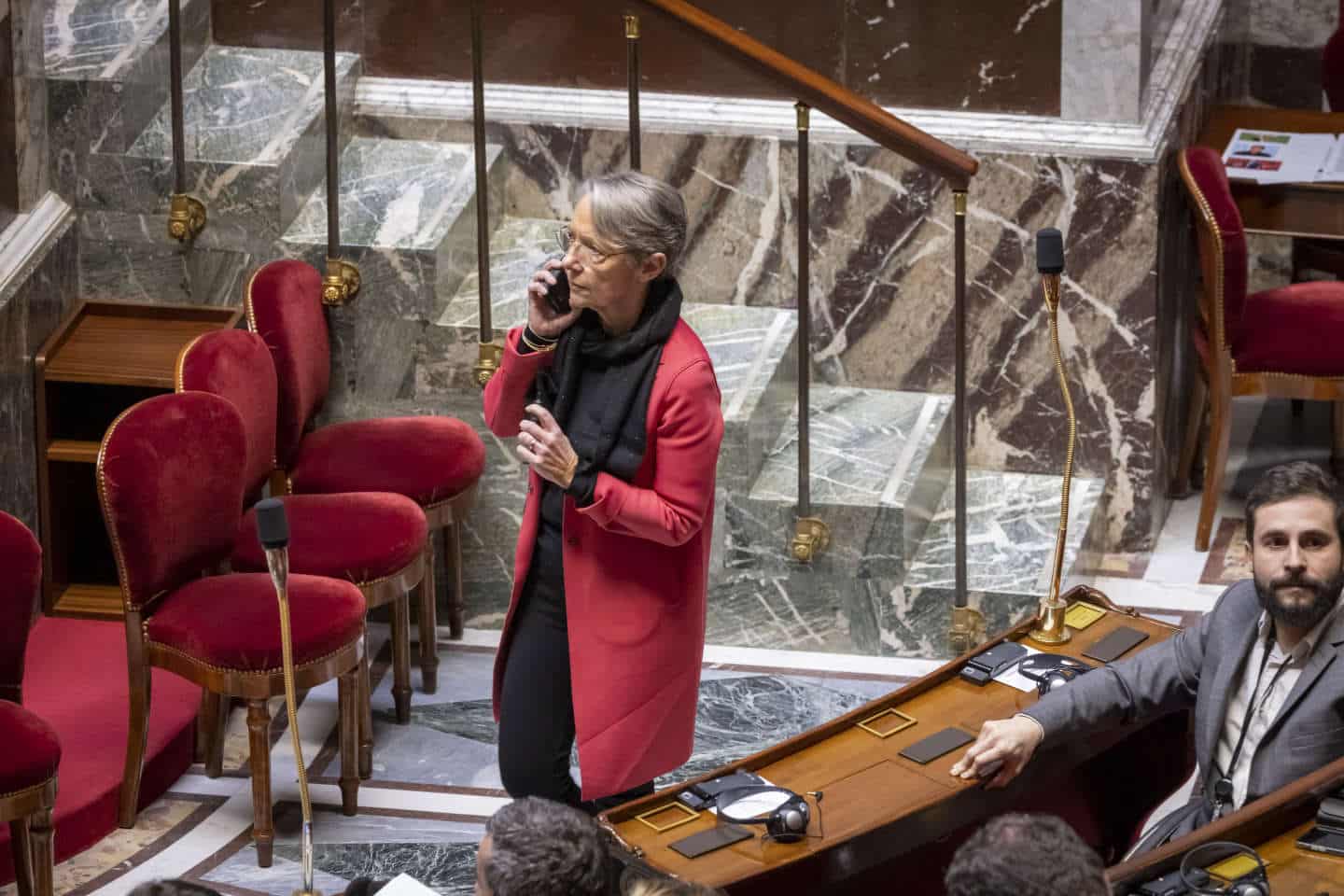 Réforme des retraites : Elisabeth Borne fait des concessions pour recueillir l’adhésion des députés