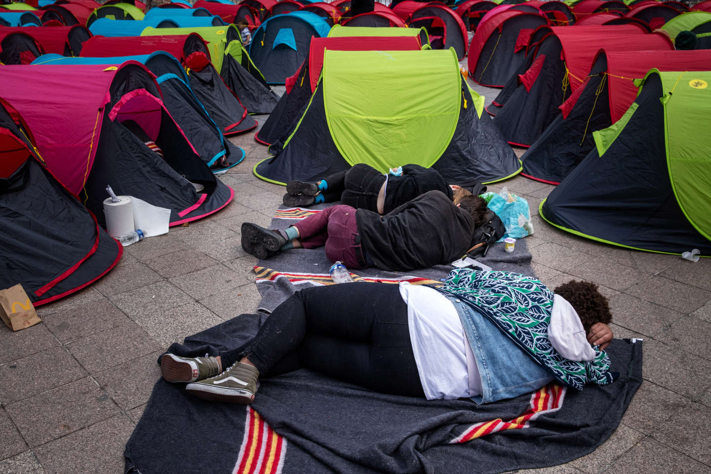 Près de Rennes, des migrants délogés pour laisser place à des sans-abri venus d’Ile-de-France