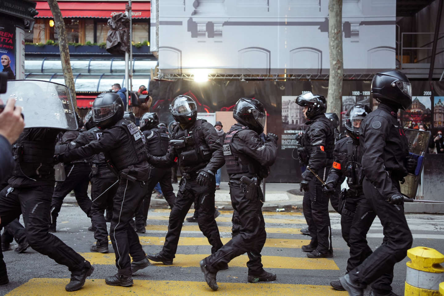 Quand une équipe des BRAV-M dérape au cours d’une interpellation : « Je peux te dire qu’on en a cassé, des coudes et des gueules »