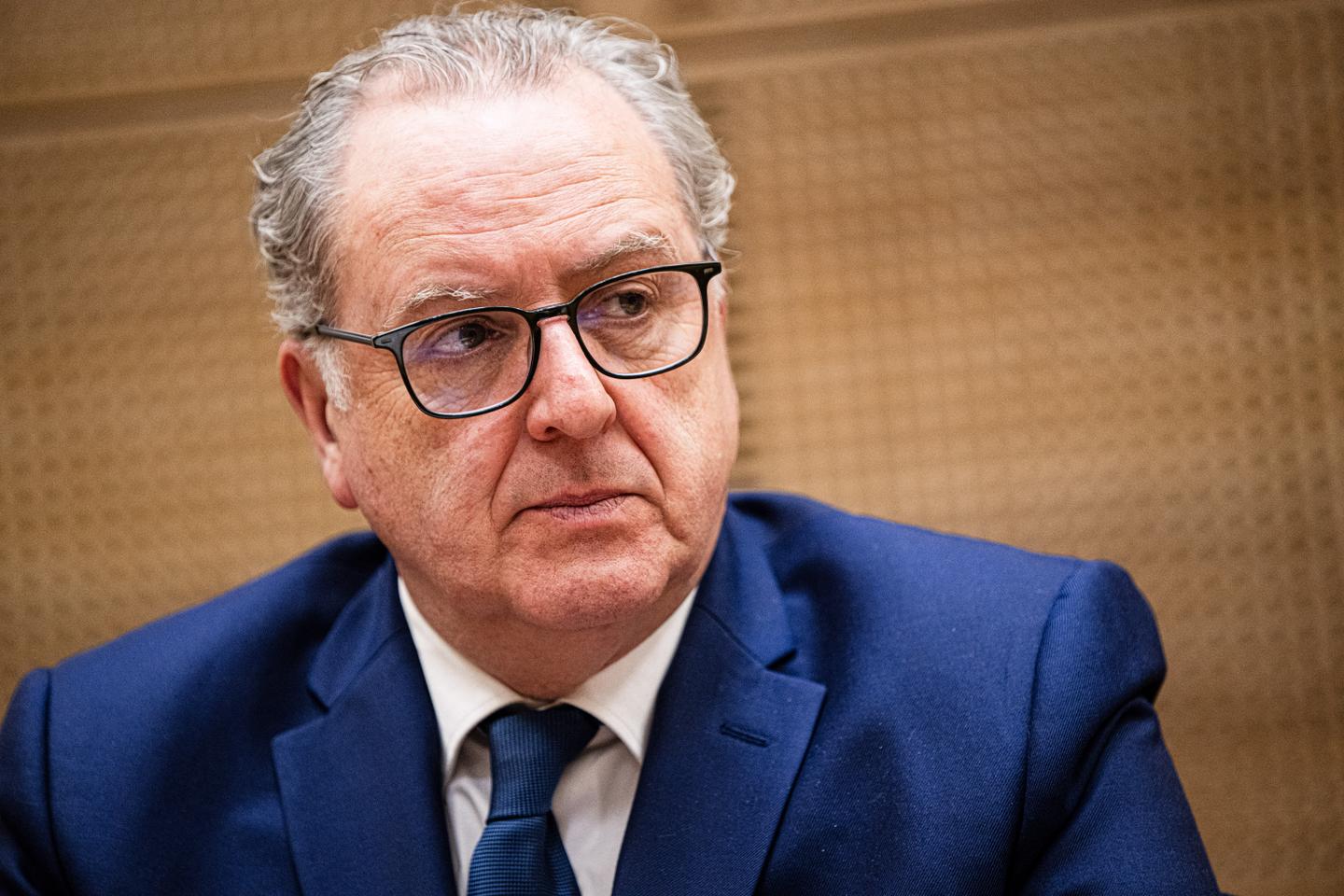 Richard Ferrand au Conseil constitutionnel : la gauche et LR dénoncent l’abstention « complice » du RN