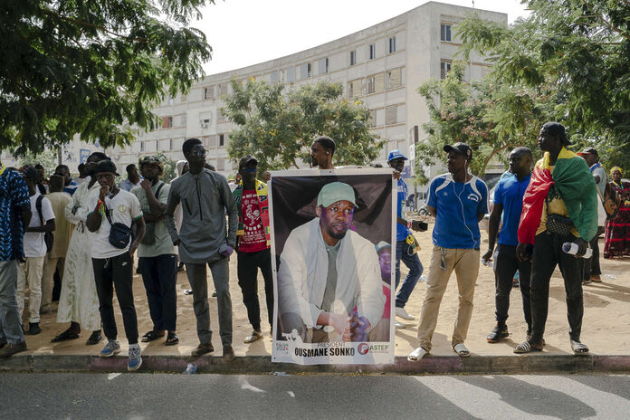 Election présidentielle au Sénégal : Ousmane Sonko avance ses pions depuis sa prison