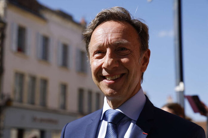 Stéphane Bern sera candidat aux municipales dans son village d’Eure-et-Loir