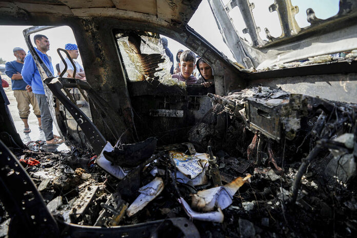 Guerre Israël-Hamas : sept humanitaires tués par des frappes israéliennes, « un tragique accident », selon l’armée