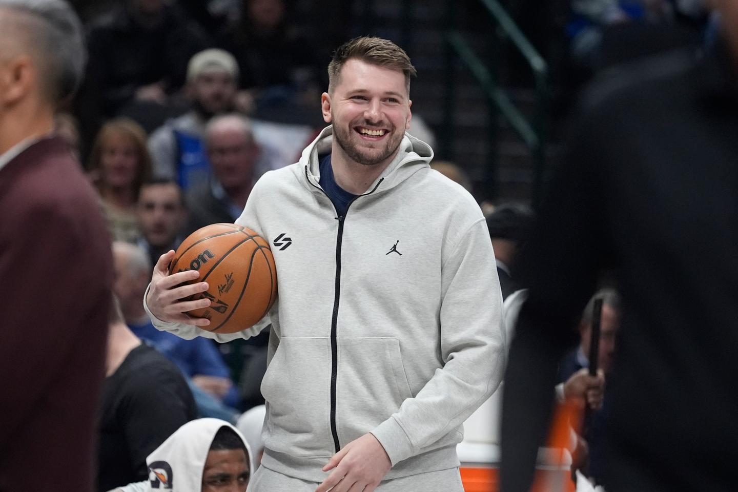 NBA : la superstar de Dallas, Luka Doncic, transférée aux Lakers contre Anthony Davis, dans un échange surprise