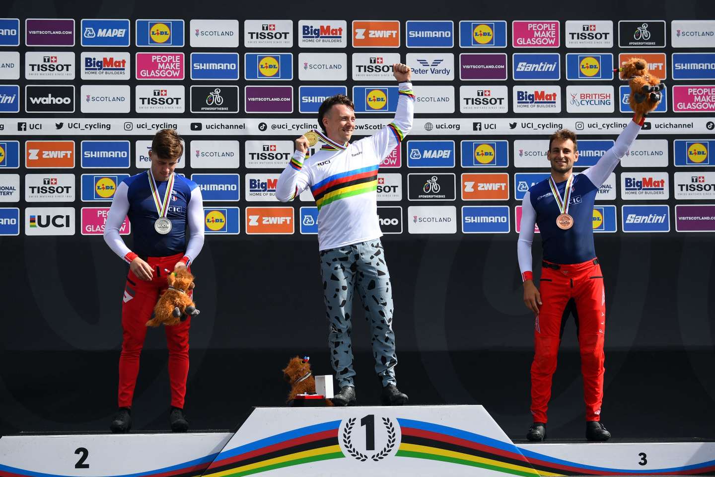 Mondiaux de cyclisme : triplé français au BMX Race, Romain Mahieu en or à un an des JO