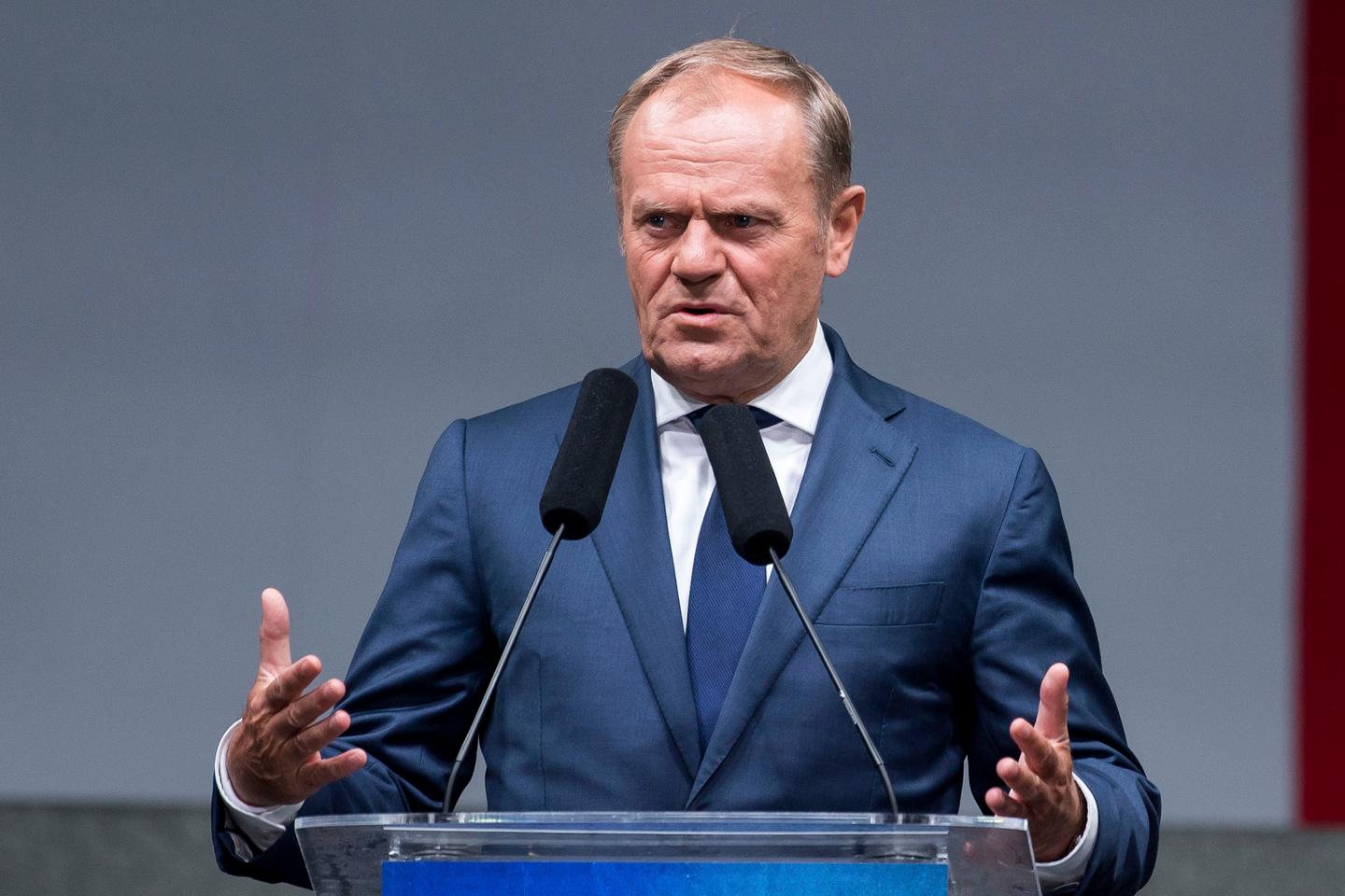 Donald Tusk veut suspendre partiellement le droit d’asile en Pologne pour lutter contre l’immigration illégale