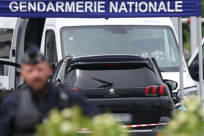 Attaque d’un fourgon pénitentiaire dans l’Eure : Interpol émet une notice rouge contre le fugitif Mohamed Amra