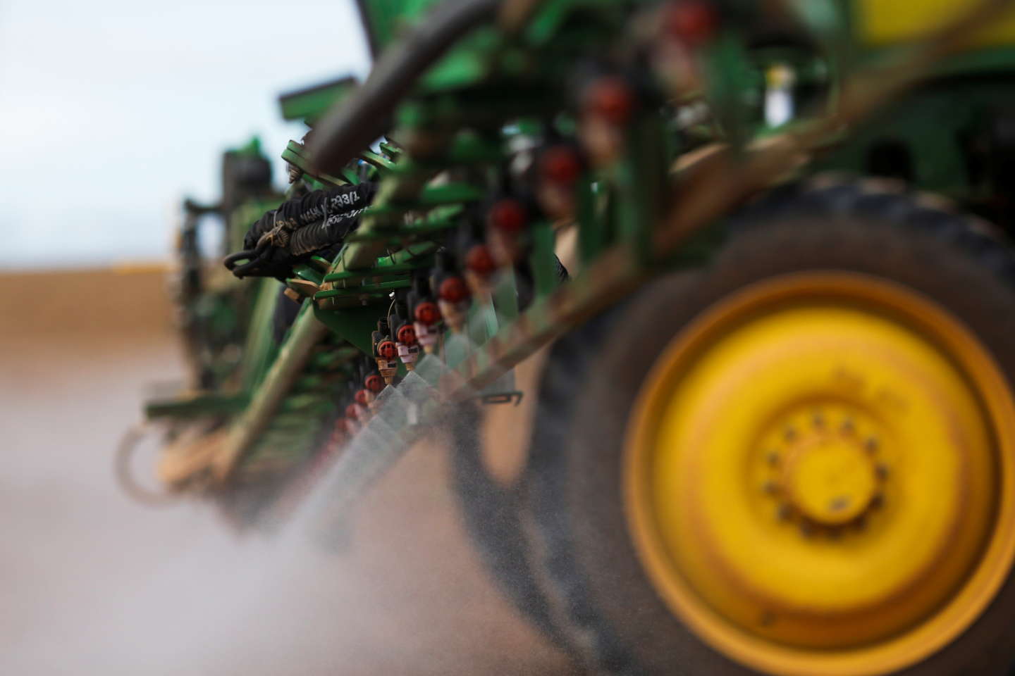 Glyphosate : une plainte déposée contre Bayer en Autriche pour « dissimulation » d’études sur la nocivité de l’herbicide