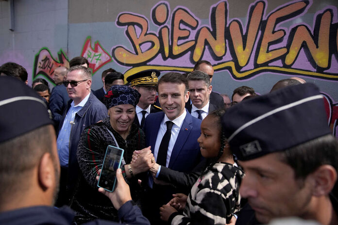 A Marseille, Emmanuel Macron annonce « plus de 82 interpellations » dans le cadre d’une « opération sans précédent » contre le trafic de drogue