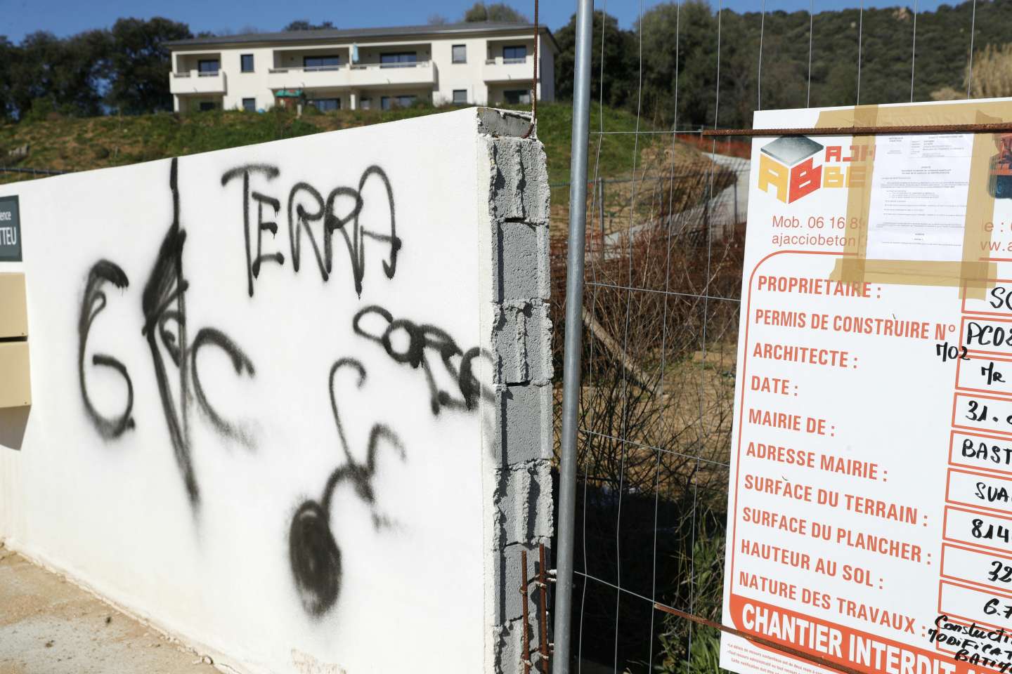 En Corse, huit interpellations dans une enquête antiterroriste