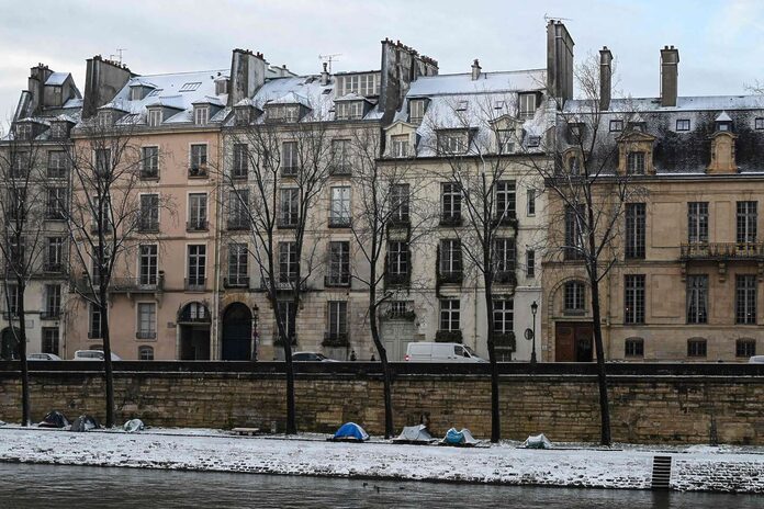 Face à la vague de froid en Ile-de-France, la détresse de jeunes exilés « ni majeurs ni mineurs » aux yeux de l’Etat