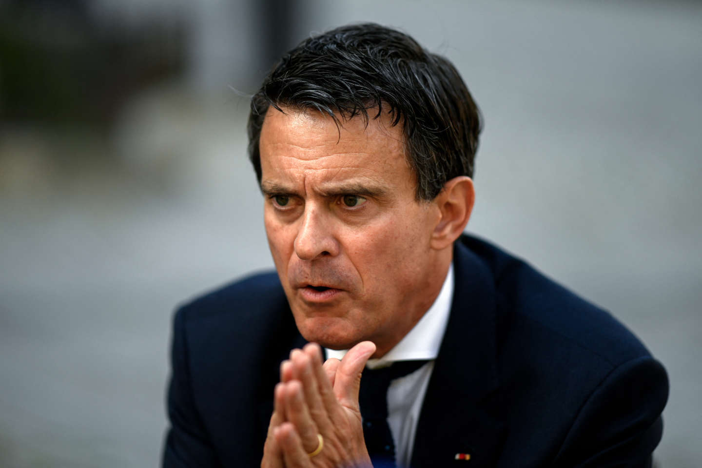 A la soirée de « Valeurs actuelles », Manuel Valls s’inquiète du « risque civilisationnel » devant le gratin de l’extrême droite