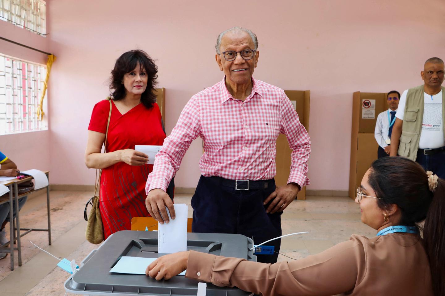 Législatives à l’île Maurice : le chef de l’opposition revendique la victoire