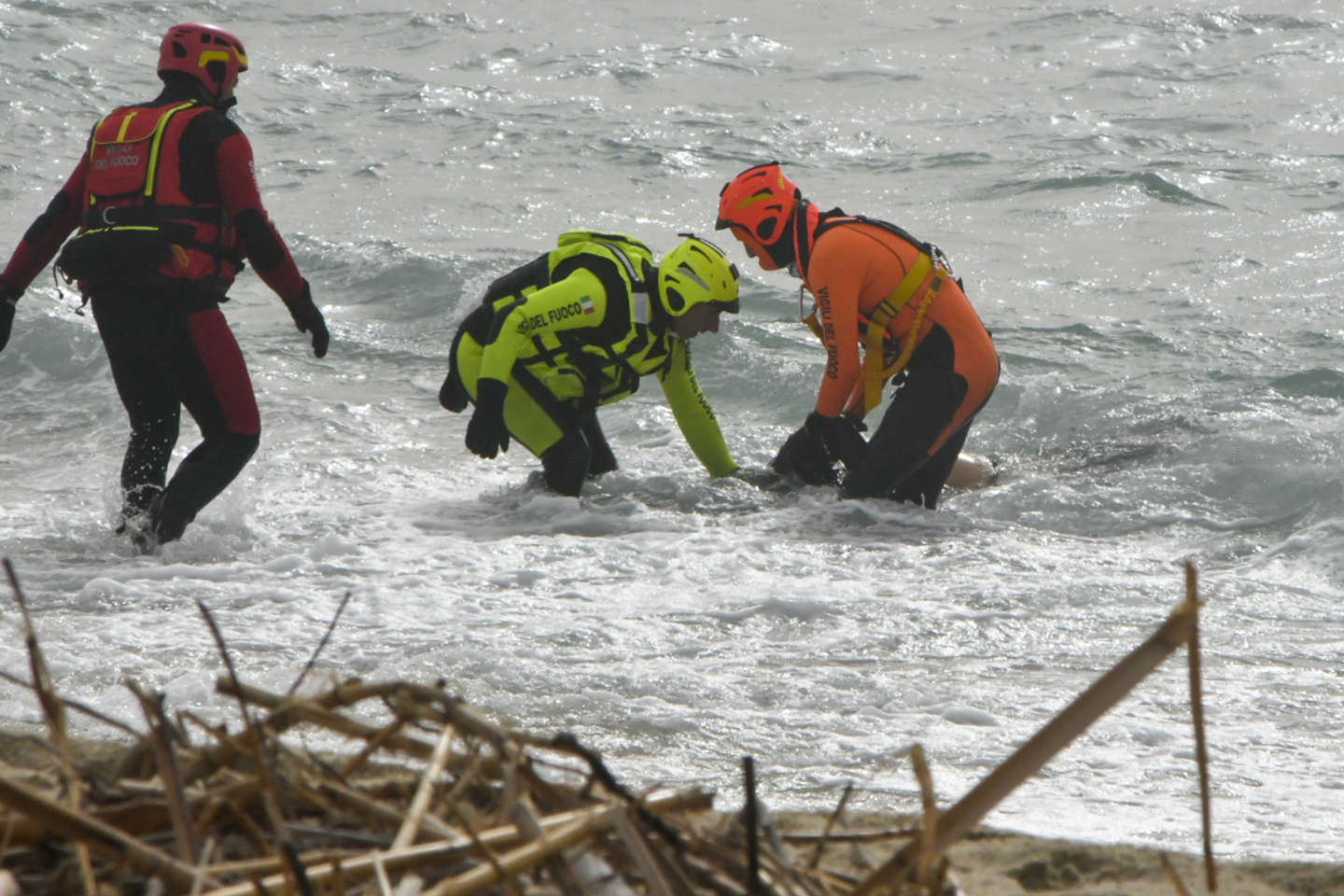 Italie : au moins 31 migrants sont morts dans le naufrage de leur embarcation près des côtes